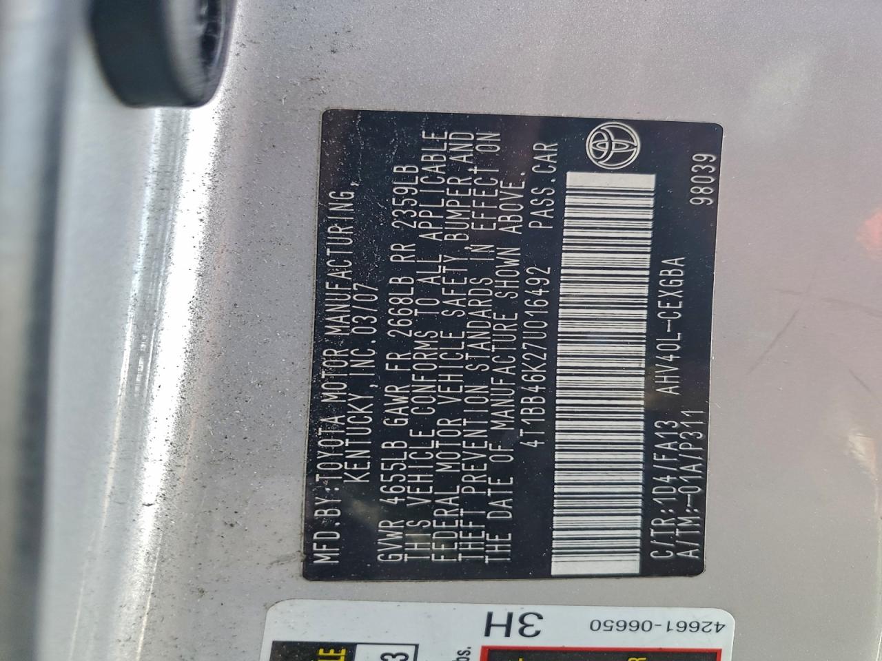 Toyota Camry Hybrid Image 8