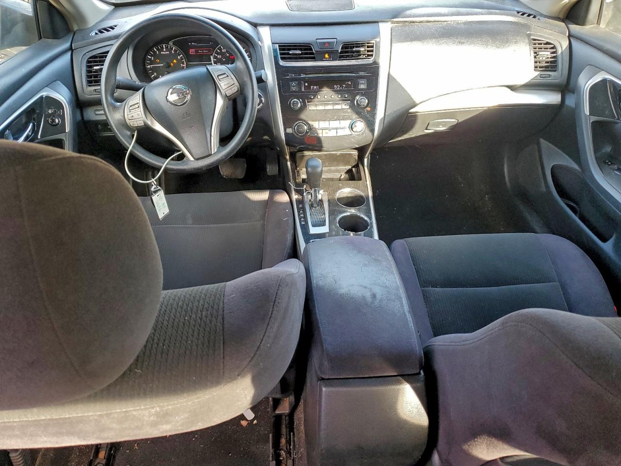 Nissan Altima 2.5 Image 6