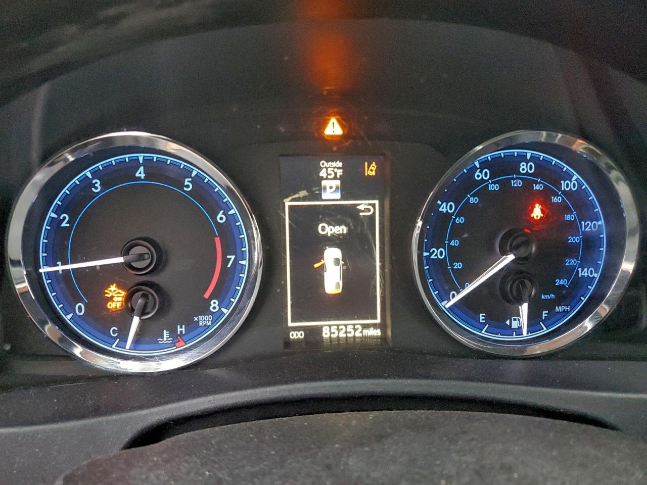 Toyota Corolla L Image 13