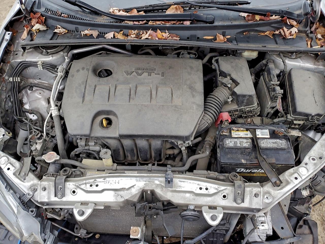 Toyota Corolla L Image 12